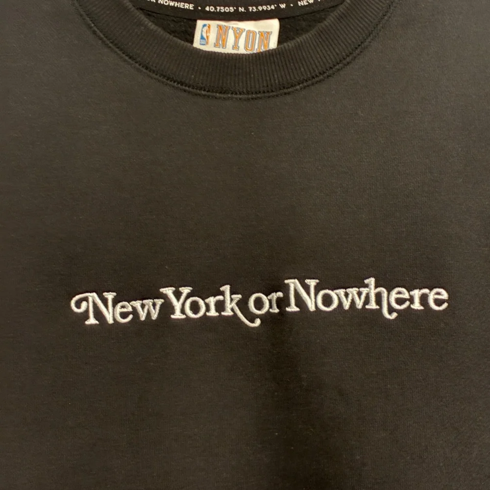 NYON Knicks Black Crewneck Sweater - Picture 2 of 7